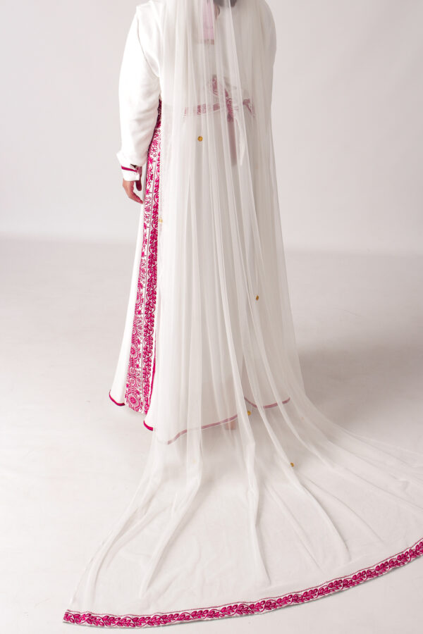 Elegant Palestinian Embroidered Bridal Dress - Image 5