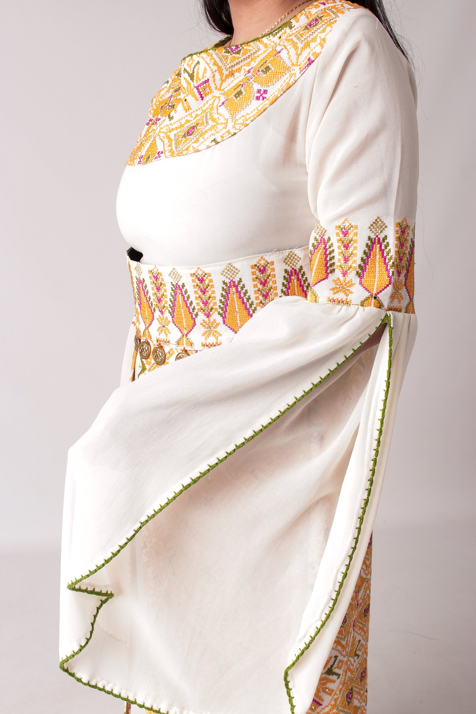 Palestinian Embroidered Dress with Bell Sleeves and Skirt - Image 3