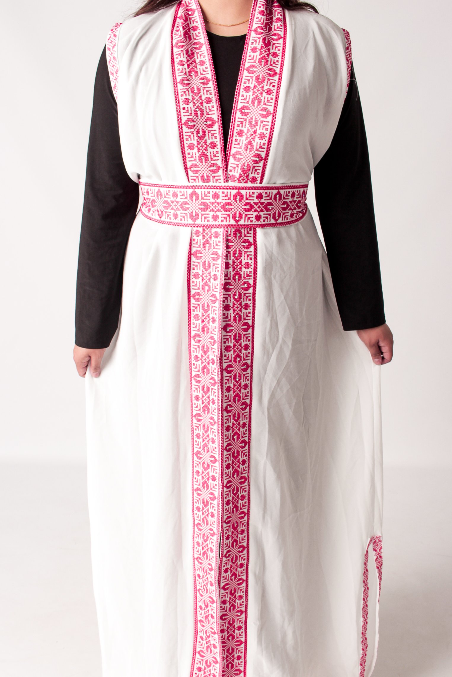 Sleeveless White Open Abayah with Red Tatreez and Belt